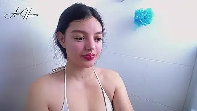 AriaHeavenss on StripChat 