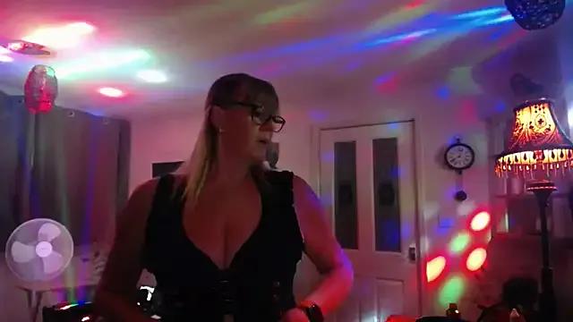 Freechat BhamCouple on StripChat