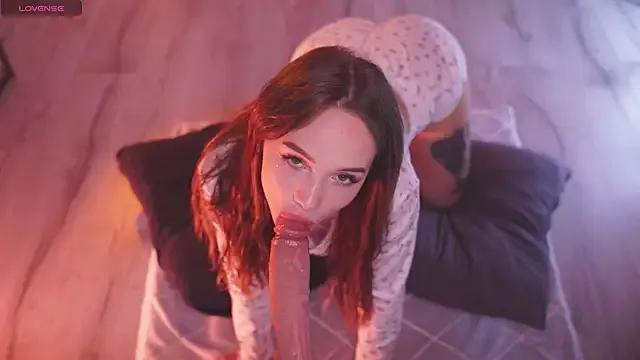 Bllowjoyy on StripChat 