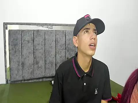 Freechat brian_sexlove on StripChat