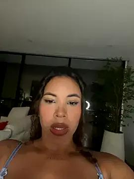 Brunettexio — Show boobs