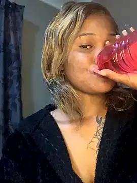 Group cardibabe on StripChat