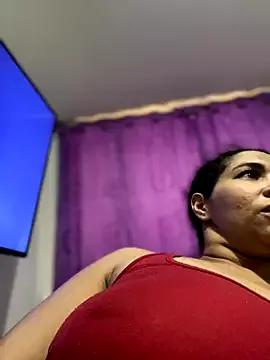 Carola-Ross — Finger in 5 minutes pusy 