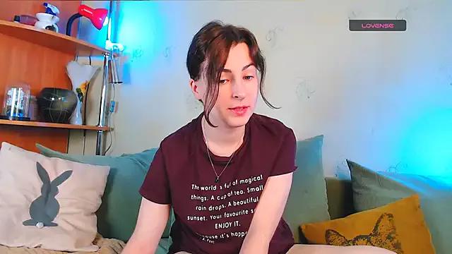 Freechat Caroline1995 on StripChat