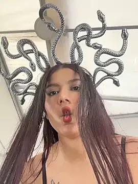 Freechat CherrySmirkXXX on StripChat