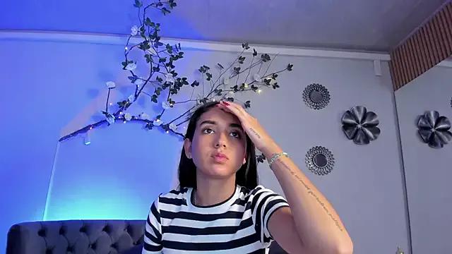 Freechat cloe_taylor__ on StripChat