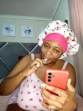 Freechat CocoBootyyy on StripChat