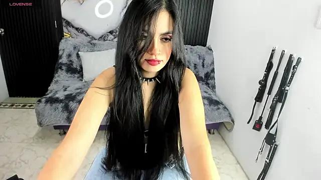 Freechat criss_21_ on StripChat