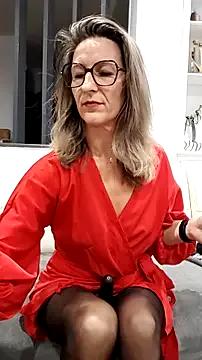 dancing_sexy_doll — Je retire la robe