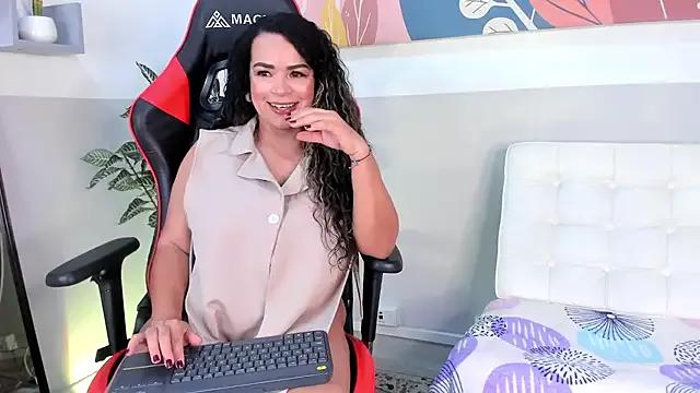 Private DivaFlamme on StripChat