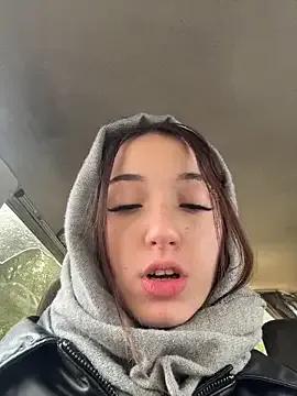 Freechat DollyTall on StripChat