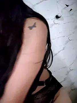 Freechat ElaRuil69 on StripChat