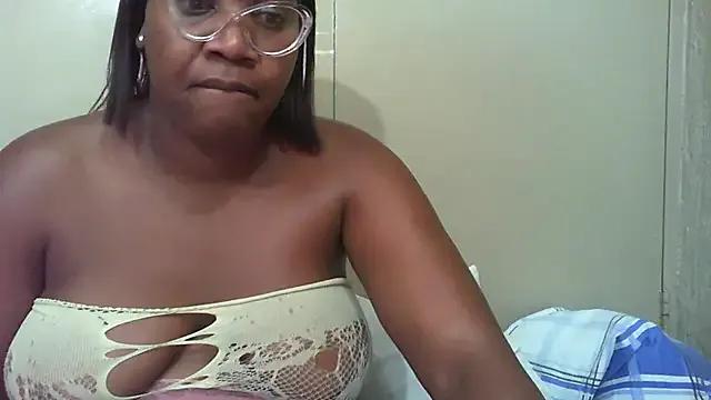 Freechat ExtraThicJuicy on StripChat
