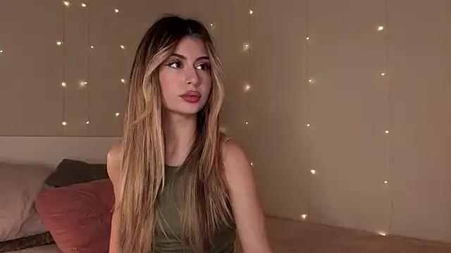 Freechat GeorginaHarn on StripChat