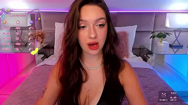 Freechat GiaCale on StripChat