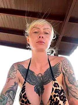 Freechat haileyhope_ on StripChat