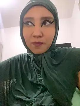 hannahayat on StripChat 