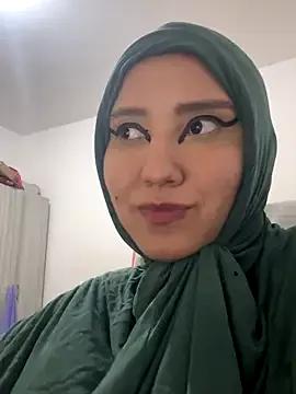 hannahayat on StripChat 