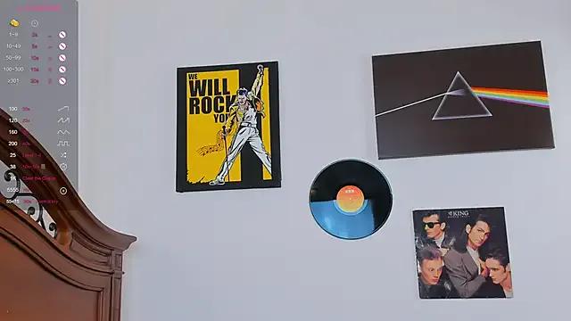 Freechat heartseduction on StripChat