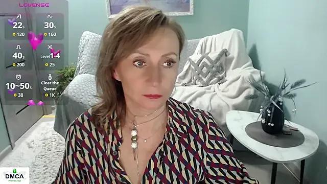 HornyMilf_777 — Bouquet of daisies