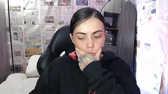 Freechat i_am_nina_ on StripChat