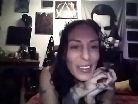 Freechat inkdhollow1 on StripChat