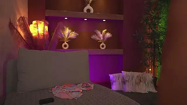 Freechat JustinneJade on StripChat