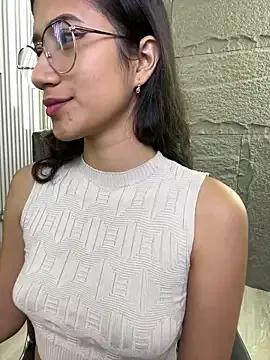 Freechat KaitlynLoveCam on StripChat