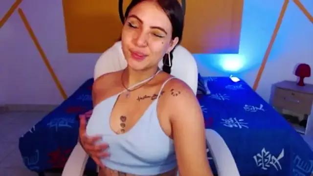Freechat KetziaDoll on StripChat