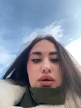 KiraSunshine — Freechat on StripChat