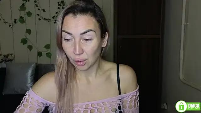 Kiss_julli88I — Wear a swimsuit and wear for 1 hour