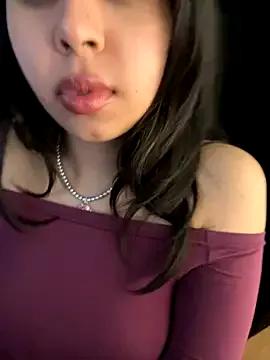 Freechat lau_laulu on StripChat