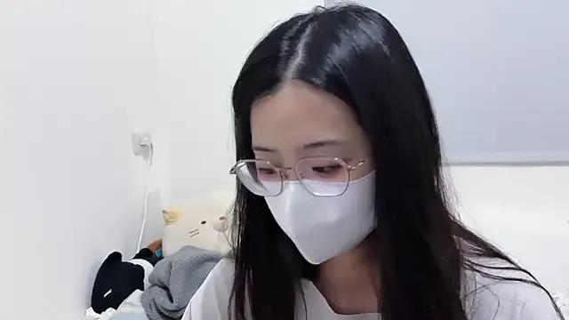 Freechat LHeart on StripChat