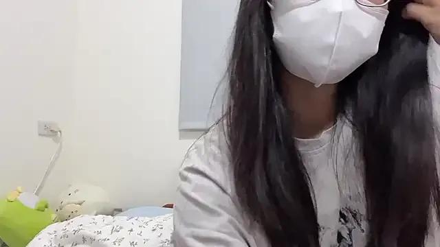 Freechat LHeart on StripChat