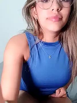 Freechat liahot69 on StripChat