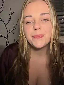 Freechat Lisaxtra on StripChat