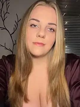 Freechat Lisaxtra on StripChat