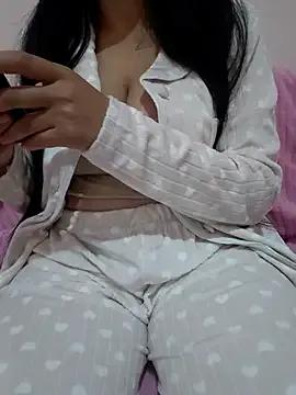 StripChat Liyan- is Freechat Liyan- — Freechat on StripChat