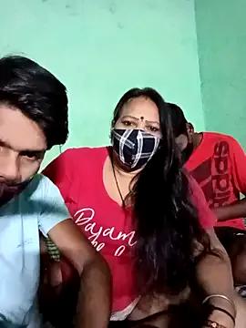 Freechat LoveOnStream on StripChat