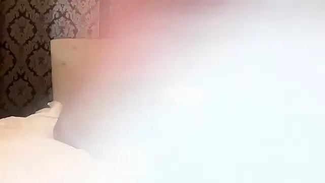 Group LucyLuxee19 on StripChat