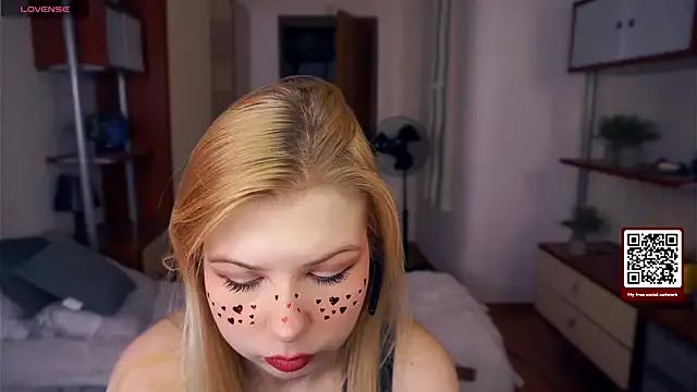 Freechat LynetHakes on StripChat