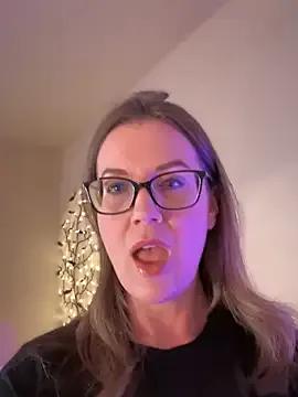 Freechat MaiseKnox on StripChat