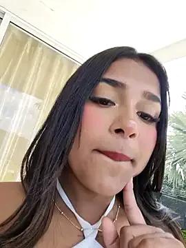 Mariangel_11 — All naked and pussy close up 