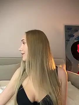 StripChat MariaTull is Freechat MariaTull — butt plug +nipple clamps