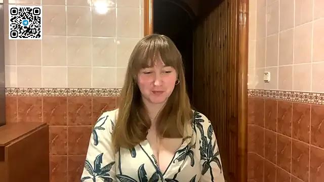 Freechat MaroonMoon_ on StripChat