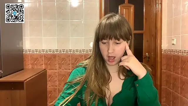 Freechat MaroonMoon_ on StripChat