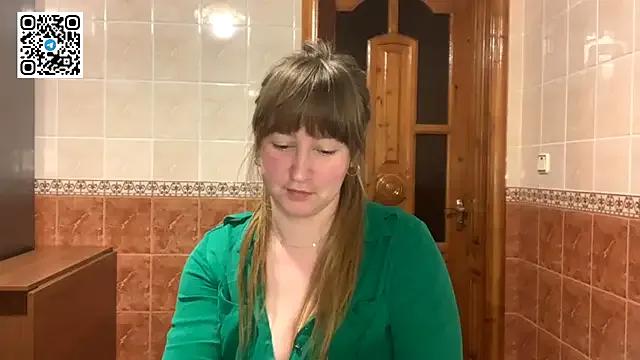 Freechat MaroonMoon_ on StripChat