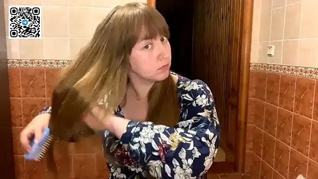 Freechat MaroonMoon_ on StripChat