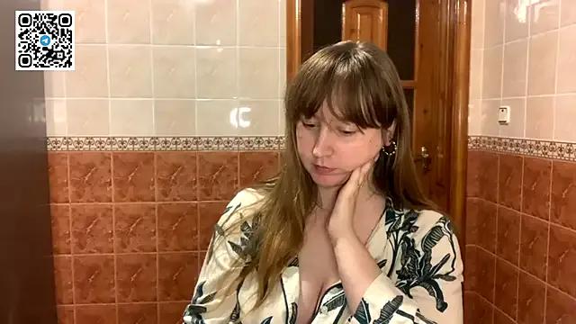 Freechat MaroonMoon_ on StripChat