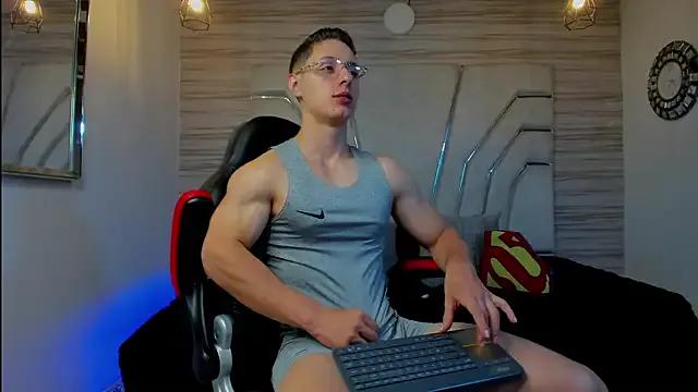 StripChat MAXTHOMSON is Freechat MAXTHOMSON — Make me Naked and Hard